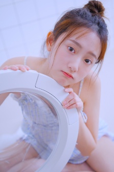 成片人卡1卡2卡3手机免费看